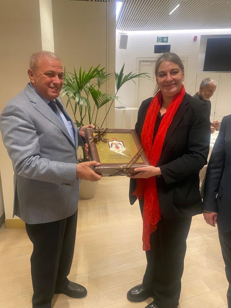 الوفد البرلماني يلتقي نائب رئيس وفد العلاقات مع دول المشرق في برلمان أوروبا