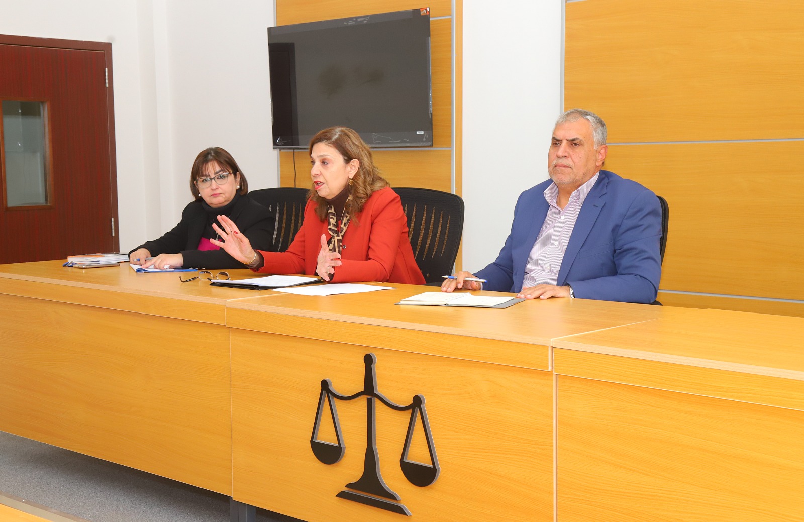 صورة حول : كلية الحقوق بجامعة البترا تستضيف محاضرة للوزيرة الأسبق ياسرة غوشة كلية الحقوق بجامعة البترا تستضيف محاضرة للوزيرة الأسبق ياسرة غوشة