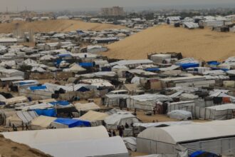 أزمة وقود حادة تهدد توقف خدمات البلديات في غزة