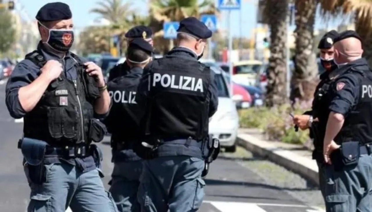 صورة حول : إيطاليا تعتقل 34 من لصوص المقابر وتصادر كنوزًا أثرية إيطاليا تعتقل 34 من لصوص المقابر وتصادر كنوزًا أثرية