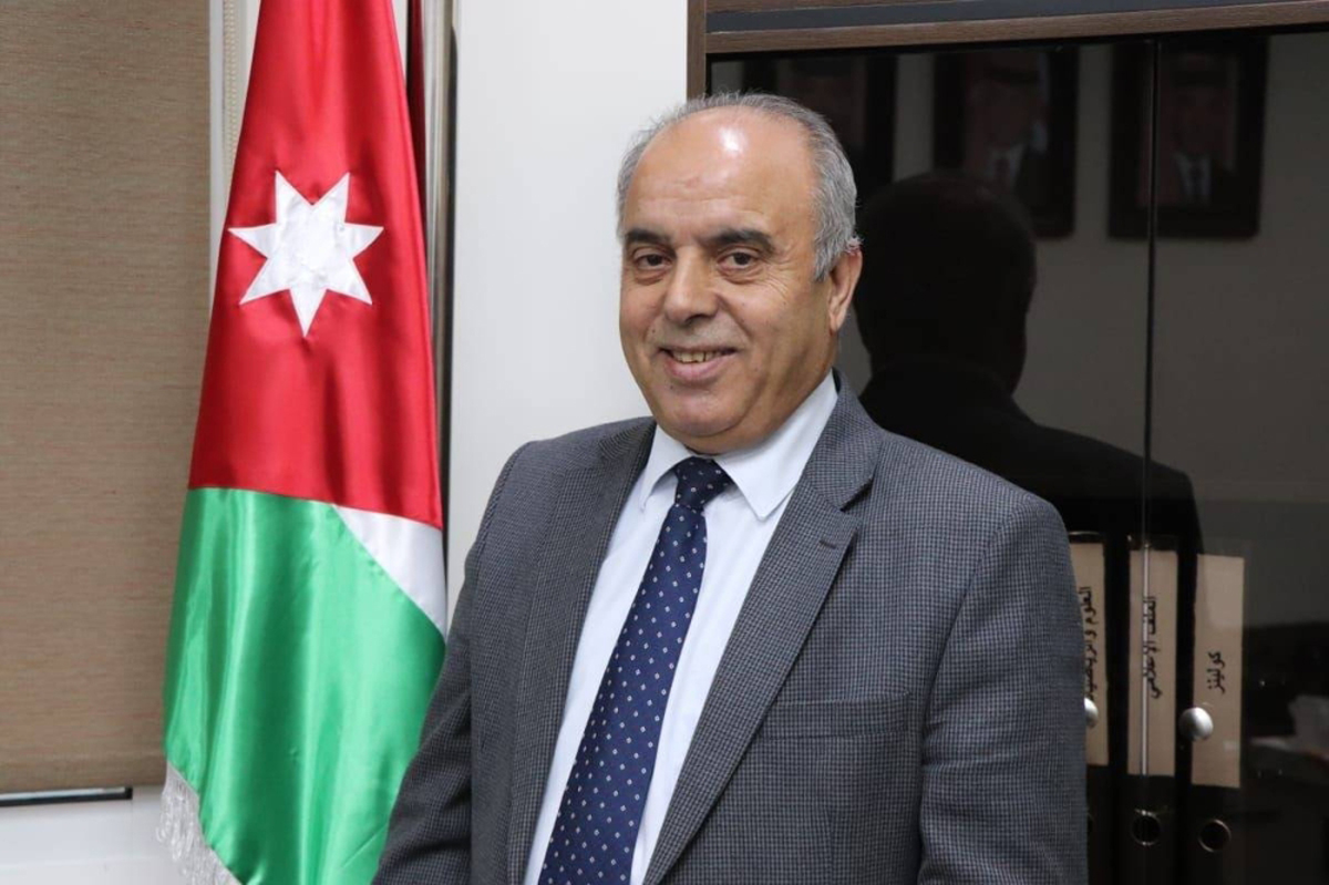 وزير التربية يشدد على مسؤولية الجميع تجاه العربية