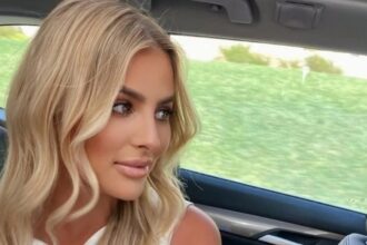 المؤثرة الأسترالية إندي كلينتون تثير جدلاً بعد فرض رسوم على الكشف عن نتائج تجميل أنفها