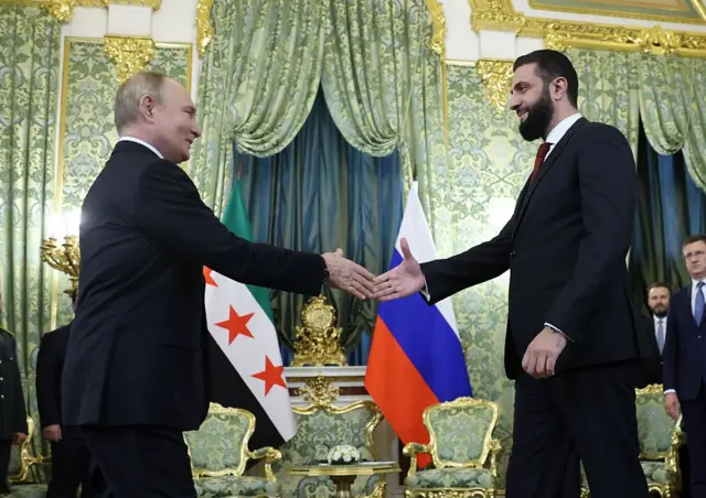 بوتين يهنئ الشرع