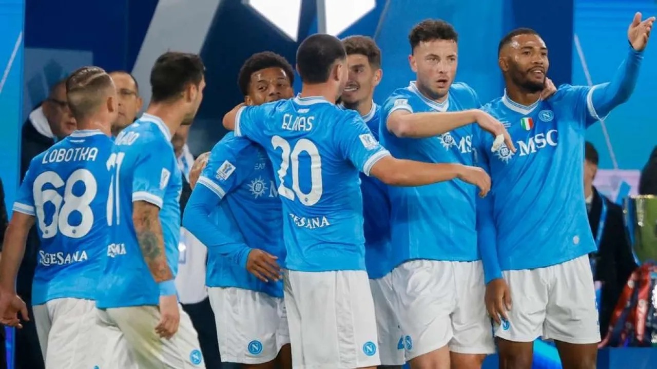 نابولي يتوّج بلقب السوبر الإيطالي بعد الفوز على بولونيا