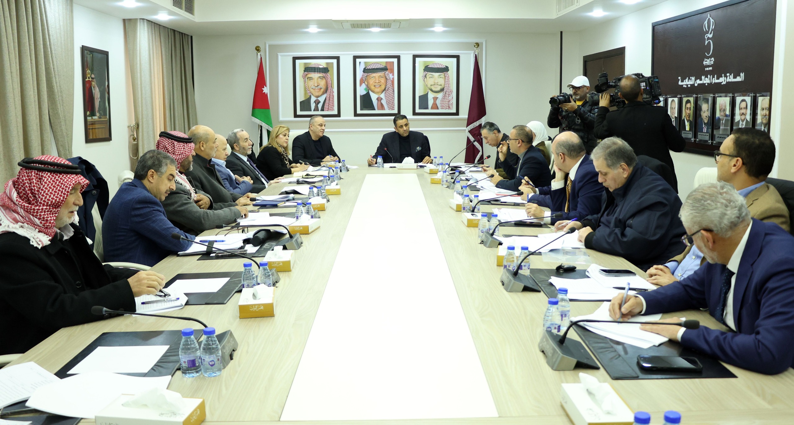 صورة حول : " الاقتصاد النيابية" تواصل مناقشة مشروع قانون المنافسة المعدّل لسنة 2025 " الاقتصاد النيابية" تواصل مناقشة مشروع قانون المنافسة المعدّل لسنة 2025