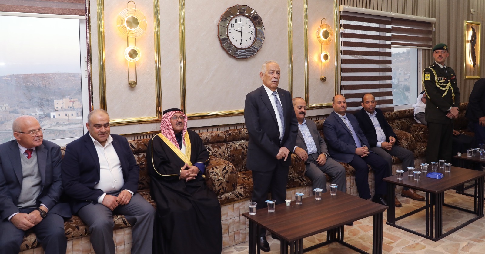 *مندوبا عن الملك وولي العهد.. العيسوي يعزي النابلسي والجوارنة والزغول والطراونة*