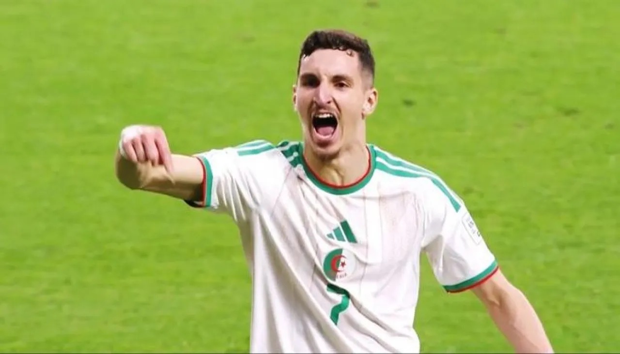 صورة حول : بولبينة يعتذر لجماهير الجزائر بعد الخروج أمام الإمارات في كأس العرب بولبينة يعتذر لجماهير الجزائر بعد الخروج أمام الإمارات في كأس العرب