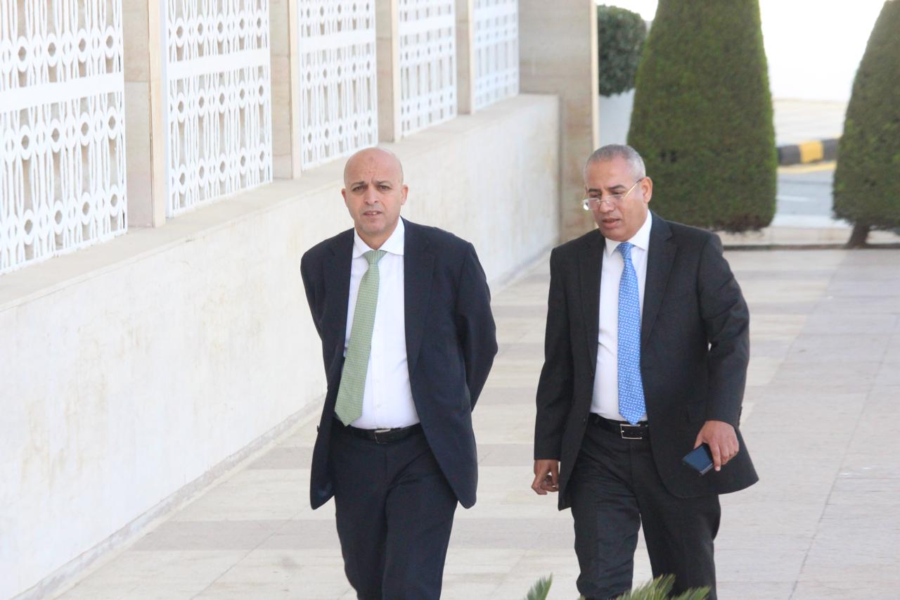 بالصور والفيديو… لقطات قبيل انطلاق جلسة النواب اليوم