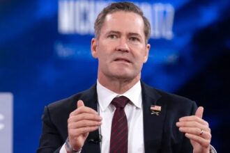 السفير الأمريكي يؤكد دعم واشنطن لإعادة إعمار غزة