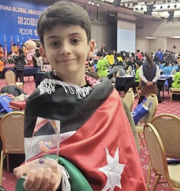 صورة حول : الطفل عبدالكريم قشطة يحقق إنجازًا عالميًا الطفل عبدالكريم قشطة يحقق إنجازًا عالميًا