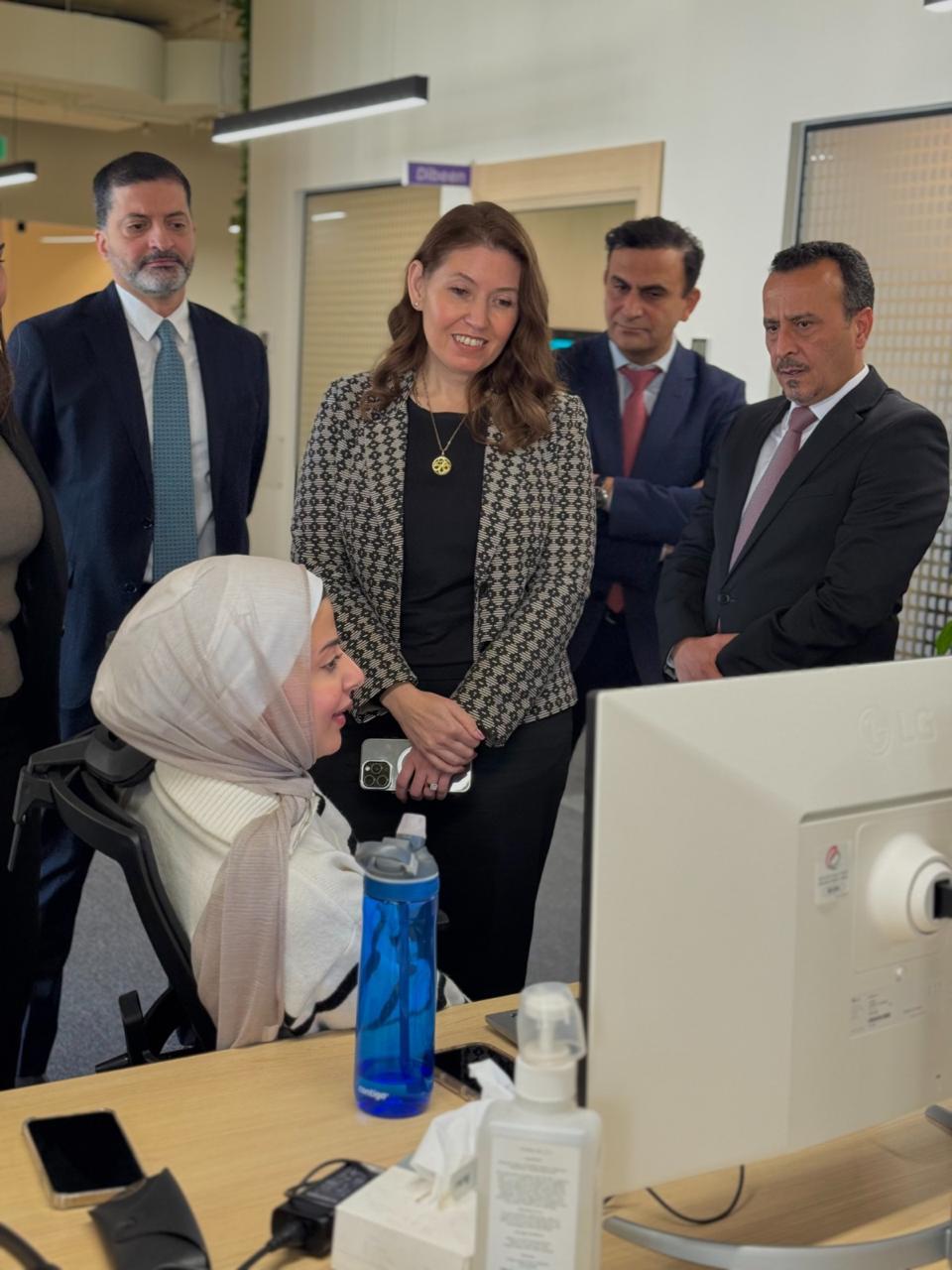 صورة حول : مجلس مفوضي هيئة الاتصالات يزور شركة "كريم " .. صور مجلس مفوضي هيئة الاتصالات يزور شركة "كريم " .. صور