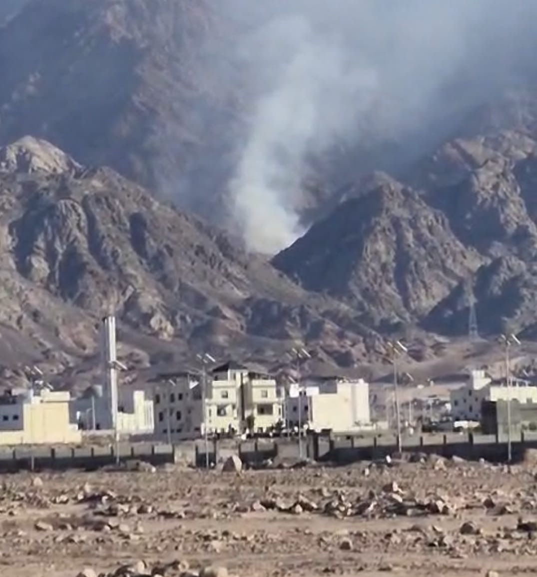 بالفيديو.. حريق بمكب نفايات في العقبة والسلطة توضح