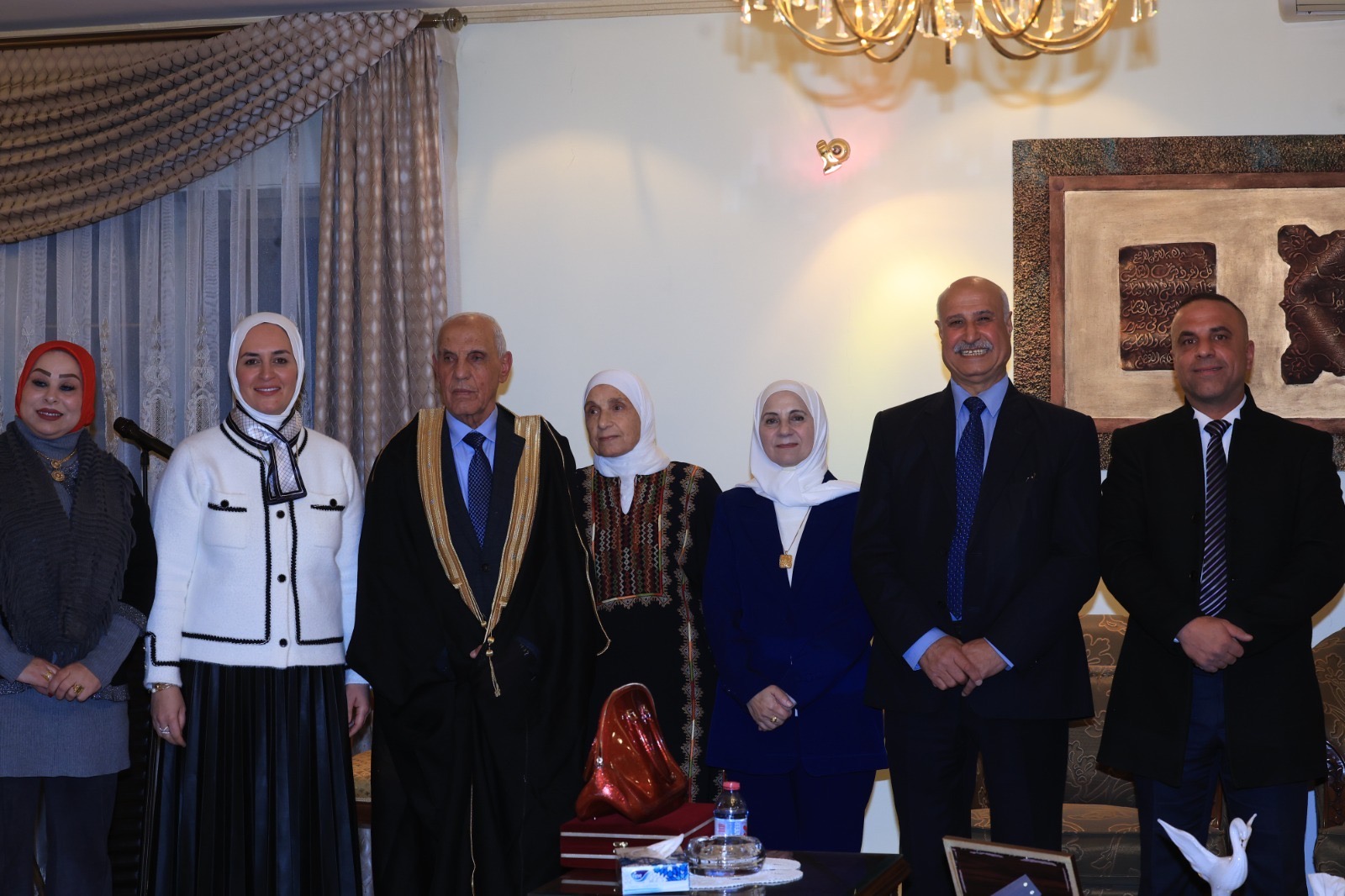ديوان الباشا الملكاوي يحتضن تكريم سيّدات ملكاويات مُتميّزات عربياً وعالمياً / مصوّر