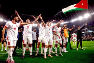 النائب معتز أبو رمان يمنح موظفيه حافز خاص احتفاء بتأهل النشامى إلى نهائي كأس العرب