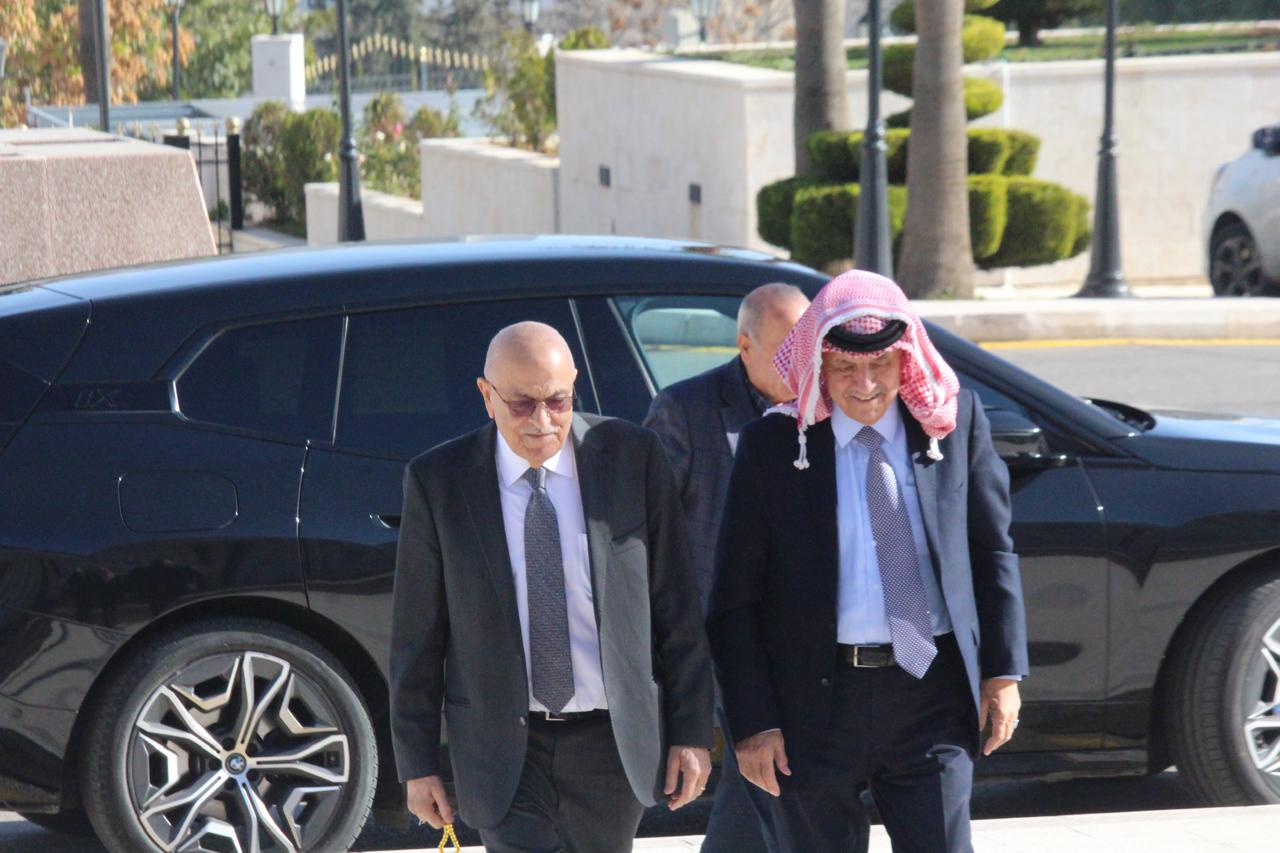 بالصور والفيديو… لقطات قبيل انطلاق جلسة النواب اليوم