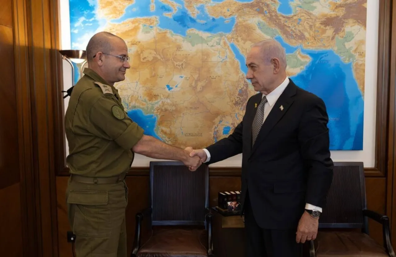 صورة حول : نتنياهو يعين سكرتيره العسكري رومان جوفمان رئيسًا للموساد نتنياهو يعين سكرتيره العسكري رومان جوفمان رئيسًا للموساد