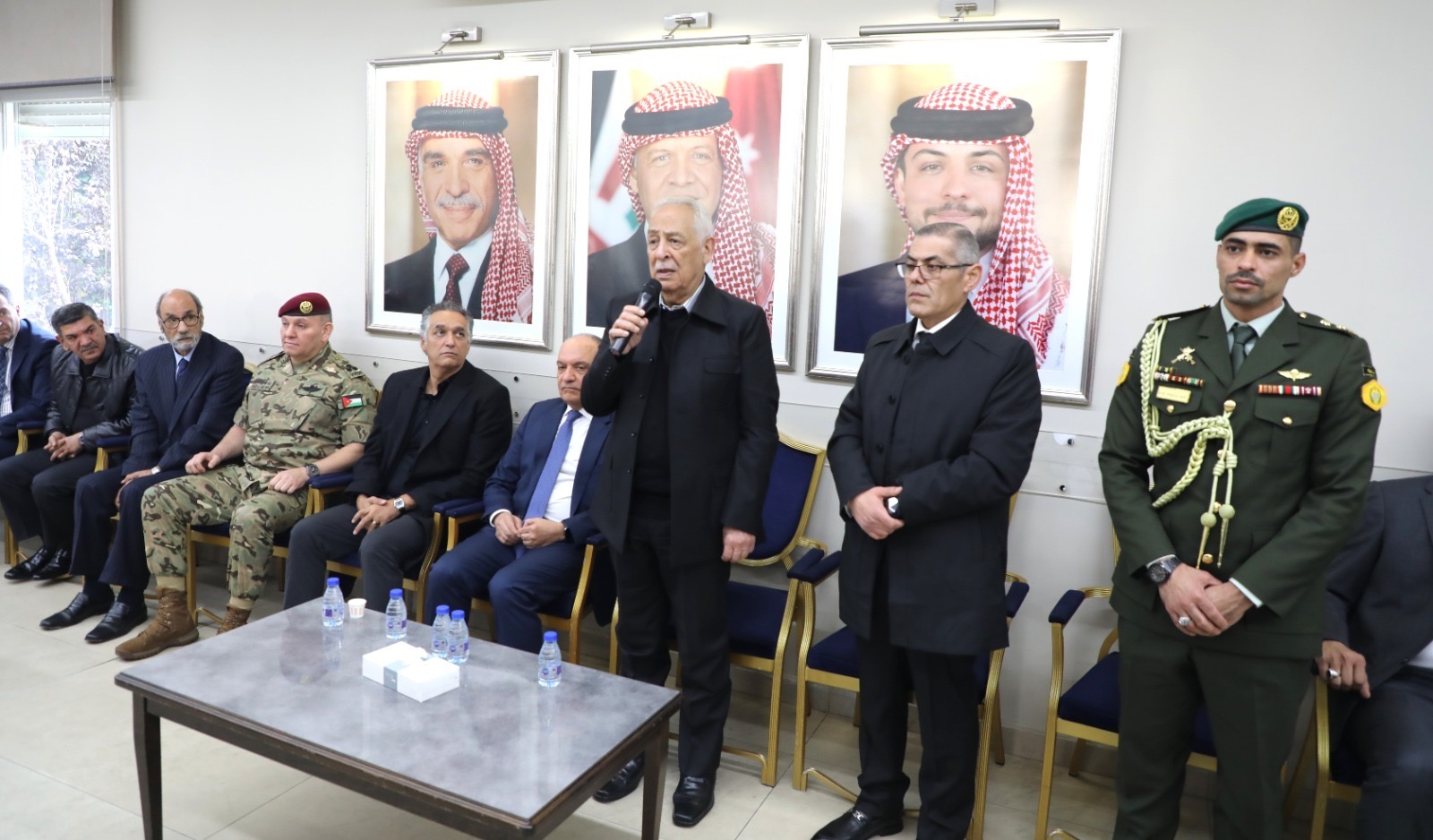 *مندوبا عن الملك وولي العهد.. العيسوي يعزي بوفاة اللواء المتقاعد محمد العضايلة*