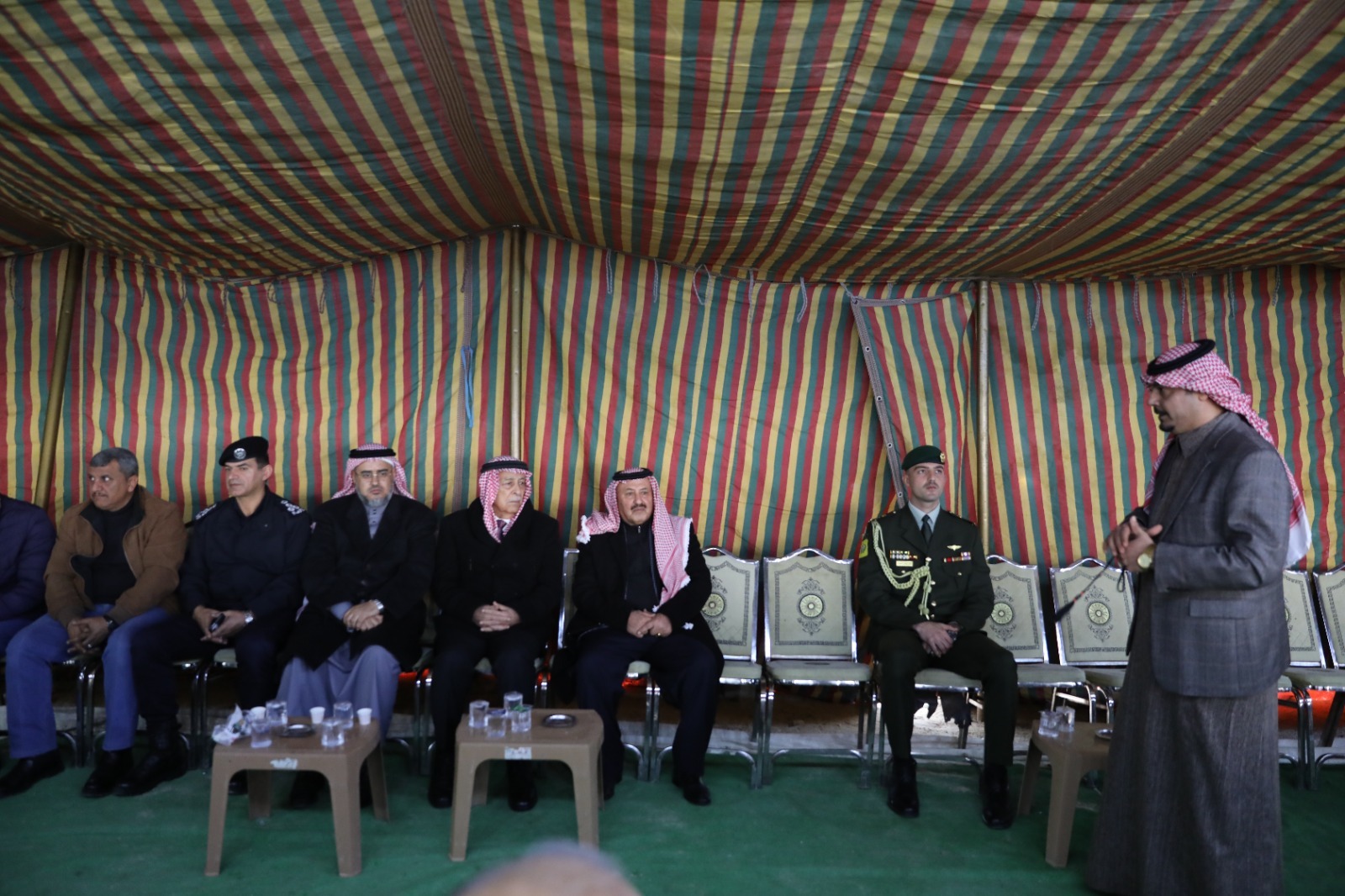 مندوبا عن الملك وولي العهد... العيسوي يعزي عشائر العدوان والعجاجرة