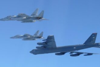 الولايات المتحدة واليابان تنفذان تدريبات جوية مشتركة وسط تصاعد التوترات الإقليمية