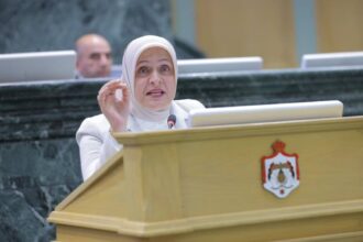 القوابعة تطالب بزيادة الاستثمارات والرواتب لمواجهة البطالة في الطفيلة