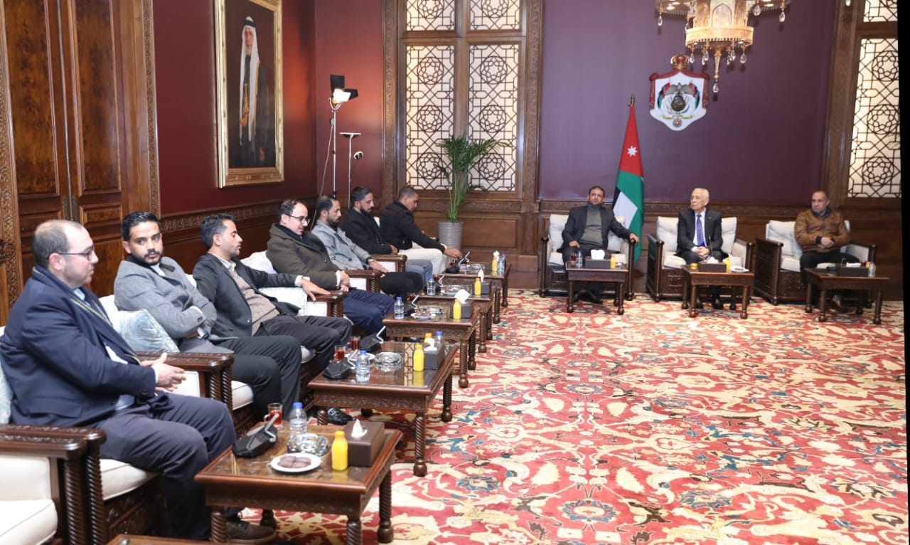 عاجل | العيسوي: الشباب والأسرة التربوية محل اهتمام الملك وولي العهد وشركاء في تعزيز الوعي الوطني وصورة الأردن