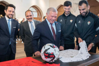 الملك :فخور بالمنتخب الأردني في المونديال