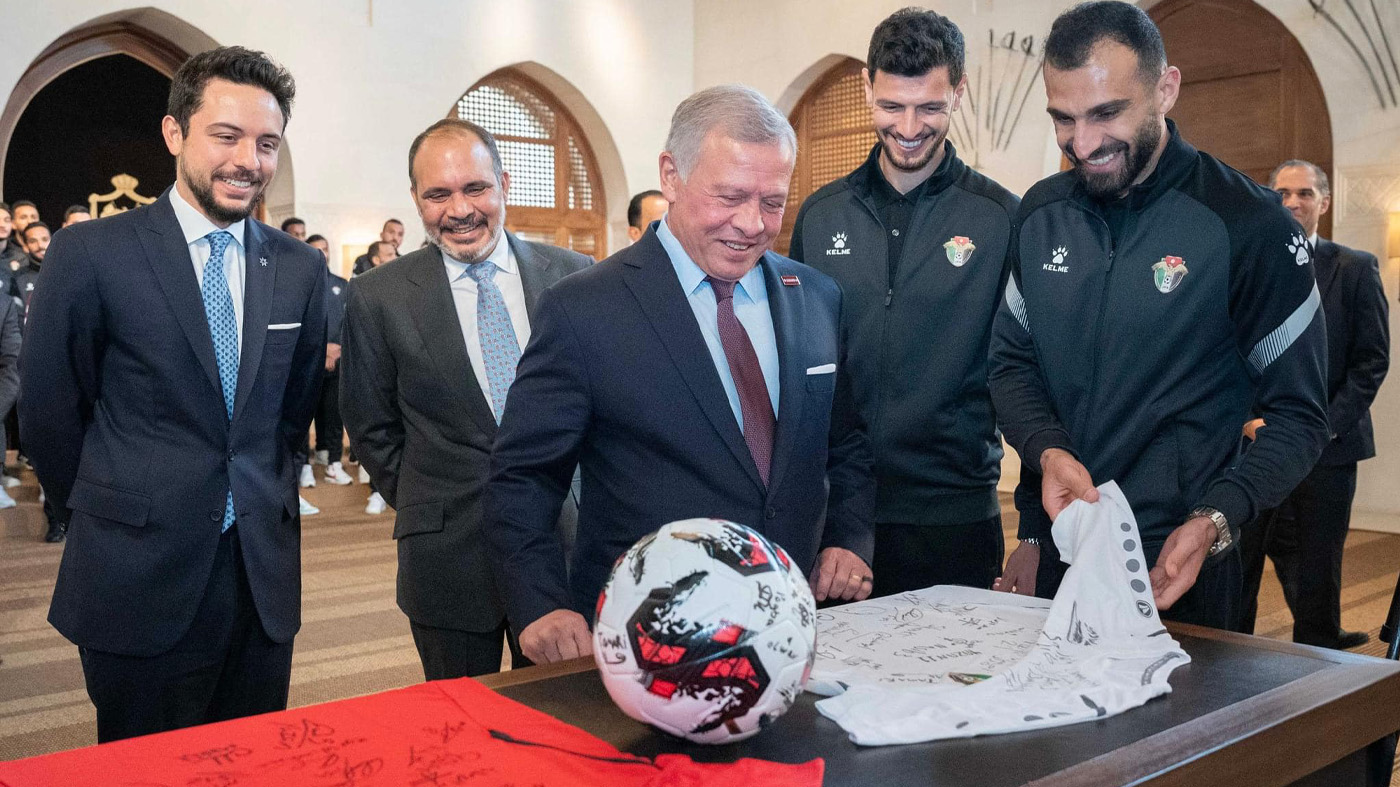 الملك :فخور بالمنتخب الأردني في المونديال