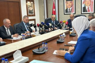 النواب يضعون ملف النجاح بالرخصة على طاولة وزير الداخلية