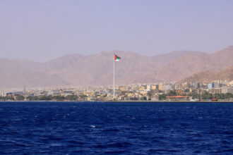 سلطة العقبة توقف الصيد لحماية المخزون السمكي