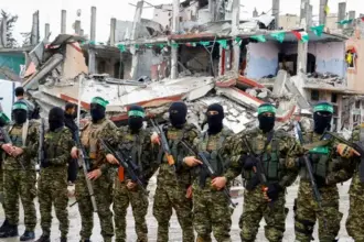 مسلحون في غزة يسلمون أنفسهم لحماس