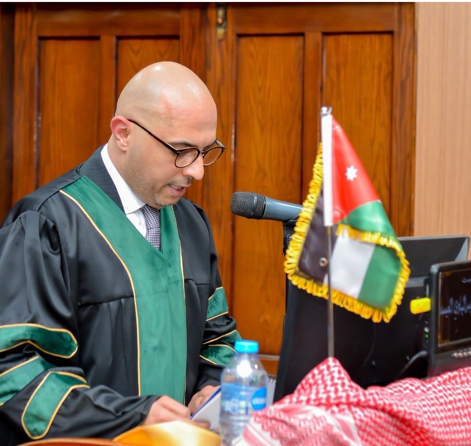 صورة حول : وائل العيسة يحصل على الدكتوراة في فلسفة إدارة الأعمال بتقدير امتياز وائل العيسة يحصل على الدكتوراة في فلسفة إدارة الأعمال بتقدير امتياز