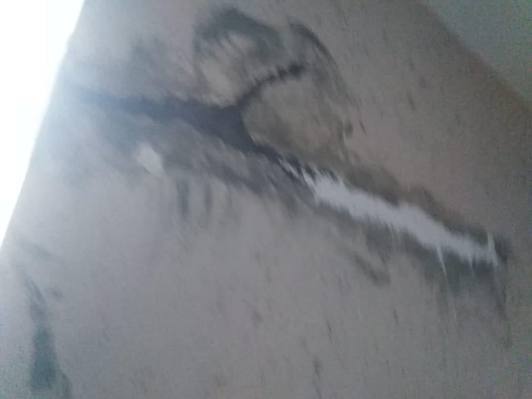 عاجل | فئران ورائحة مجاري وتردي مساكن أئمة المساجد… والصمتٌ يعم خوفاً من العقاب في جرش ..صور