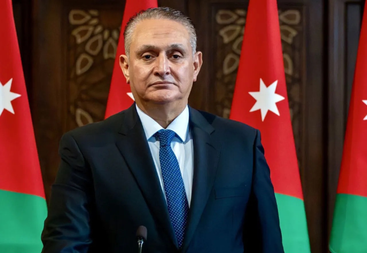 صورة حول : وزيز البيئة: الهواء في الكرك آمن وفرقنا تتابع الموقع ميدانياً وزيز البيئة: الهواء في الكرك آمن وفرقنا تتابع الموقع ميدانياً