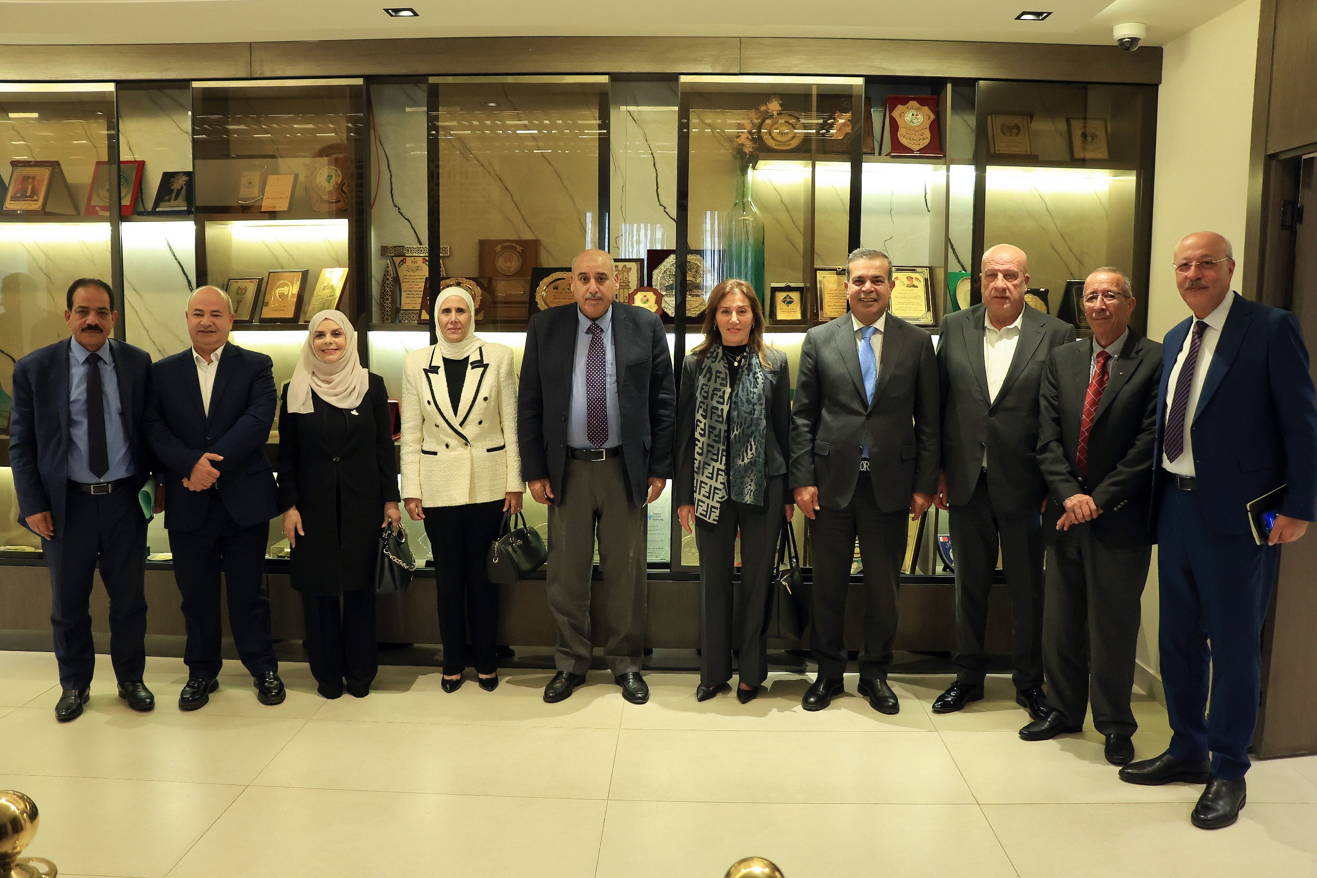 القاضي يلتقي رئيسة المركز الوطني لحقوق الإنسان