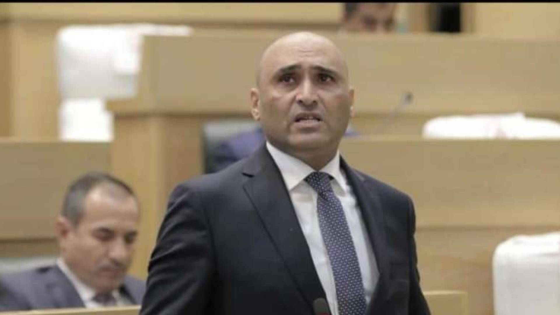 صورة حول : السراحنة يطالب حسان بزيارة ميدانية لمخيم البقعة وعين الباشا السراحنة يطالب حسان بزيارة ميدانية لمخيم البقعة وعين الباشا