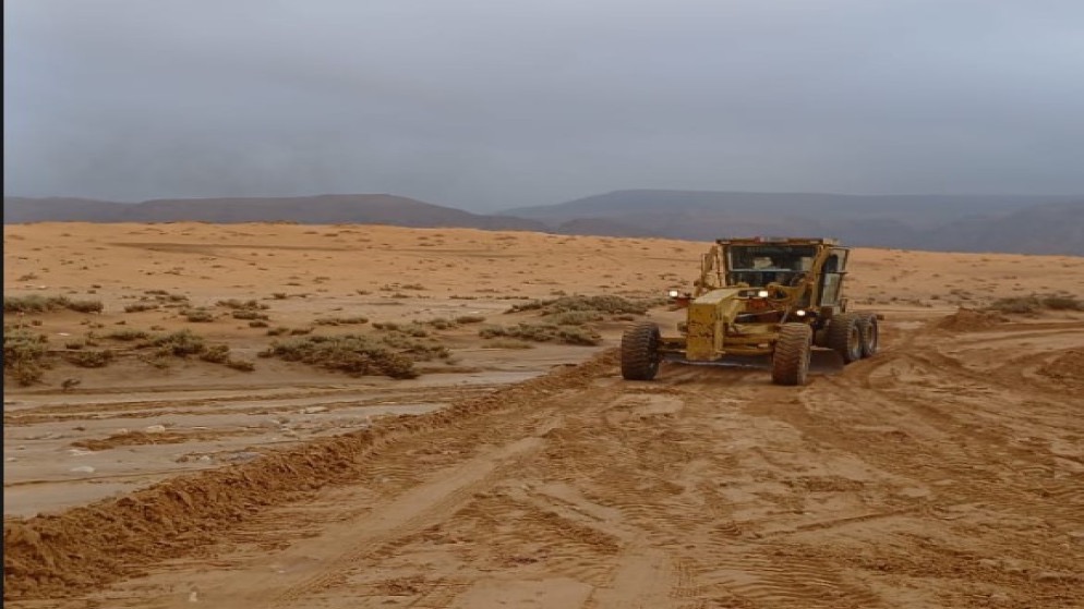 وزارة الأشغال تؤكد جاهزيتها لمواجهة الظروف الجوية والتعامل مع آثار السيول