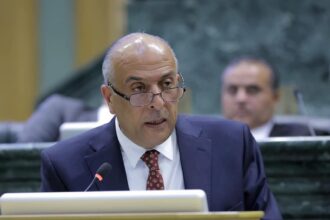 بني ملحم ينتقد سياسات الحكومات وتضاعف المديونية