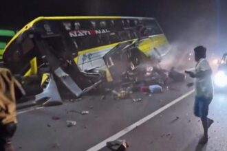 انقلاب حافلة يسفر عن 15 وفاة وعشرات المصابين في إندونيسيا