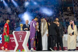 أمير قطر يهنئ الأردن بعد وصافة كأس العرب