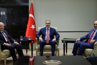 وفد تركي رفيع المستوى يزور دمشق لبحث العلاقات وأمن الحدود