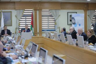 “الاقتصاد النيابية” تزور البنك المركزي وتبحث السياسات النقدية