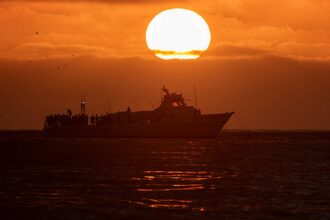 الجيش الأميركي يقتل 5 مشتبهين بتهريب المخدرات في المحيط الهادئ