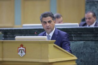 الخصاونة يواجه العرموطي بغضب: "سيادة الأردن فوق أي جدال"