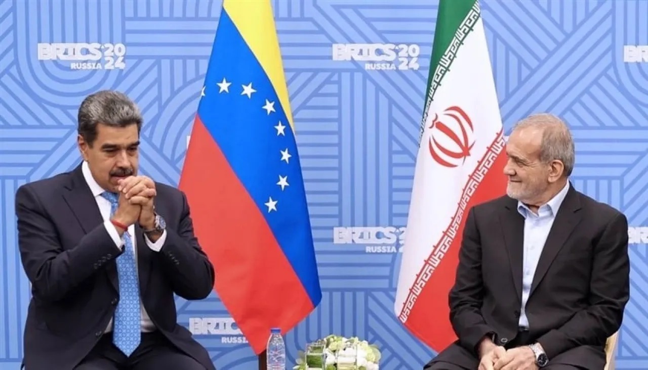 إيران تعرض التعاون مع فنزويلا لمواجهة "القرصنة الأميركية"