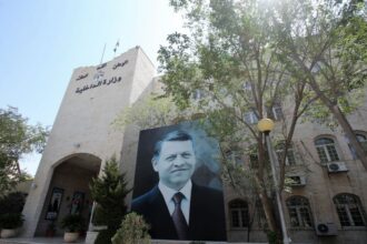 الداخلية تصدر قرارًا بالإفراج عن 453 موقوفًا إداريًا