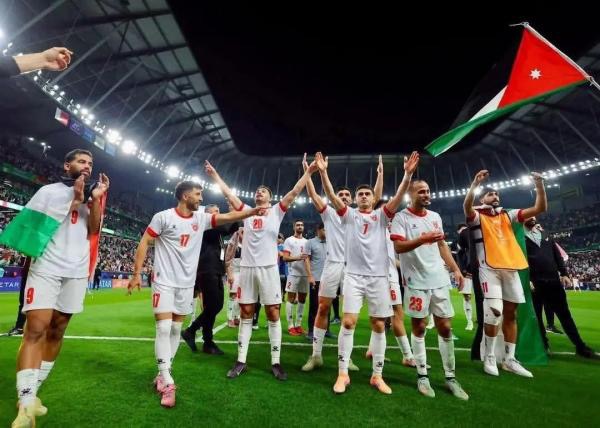 الصفدي يهنئ النشامى والمغرب بعد نهائي كأس العرب