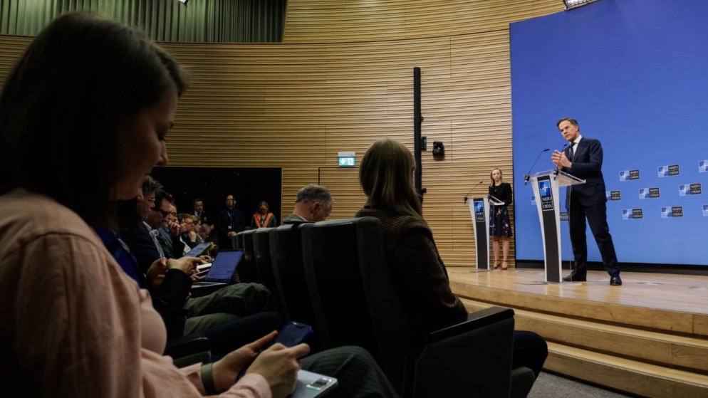 صورة حول : أمين عام الناتو يشيد بدور الولايات المتحدة في جهود إنهاء الحرب بأوكرانيا أمين عام الناتو يشيد بدور الولايات المتحدة في جهود إنهاء الحرب بأوكرانيا