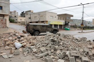 قوات الاحتلال تواصل العدوان على قباطية وتهجير قسري للفلسطينيين