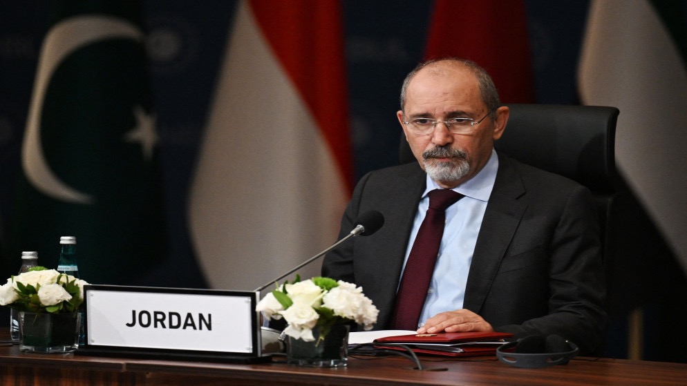 صورة حول : الصفدي: دبلوماسية أردنية فاعلة لتعزيز السلام والدفاع عن القضايا العربية في 2025 الصفدي: دبلوماسية أردنية فاعلة لتعزيز السلام والدفاع عن القضايا العربية في 2025