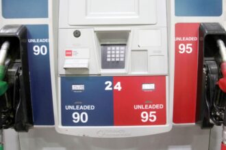 ارتفاع أسعار بنزين أوكتان 90 وانخفاض بقية المشتقات عالمياً